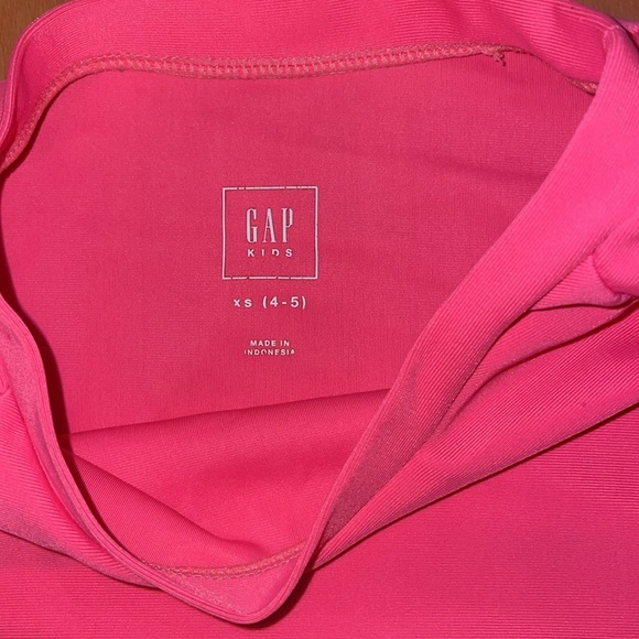 Rashguard - Picture 2 of 3